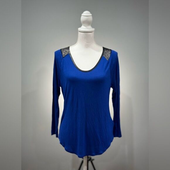SALE! Blue Calvin Klein Lace Shoulder Top Size L - Picture 1 of 7
